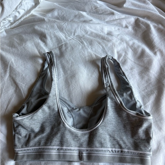 ALO Yoga Women's Gray Sports Bra - Picture 2 of 3